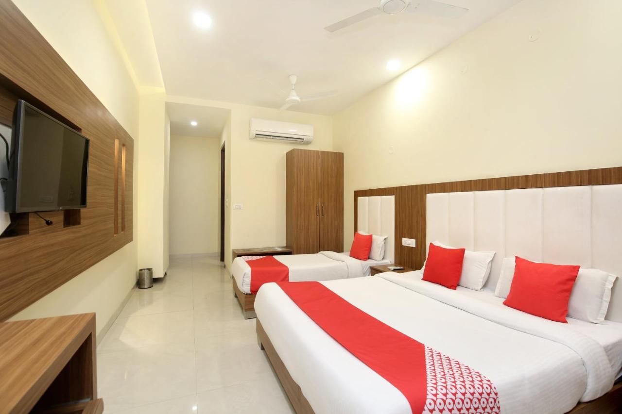 Capital O 8510 Welcome Inn Amritsar Exteriör bild
