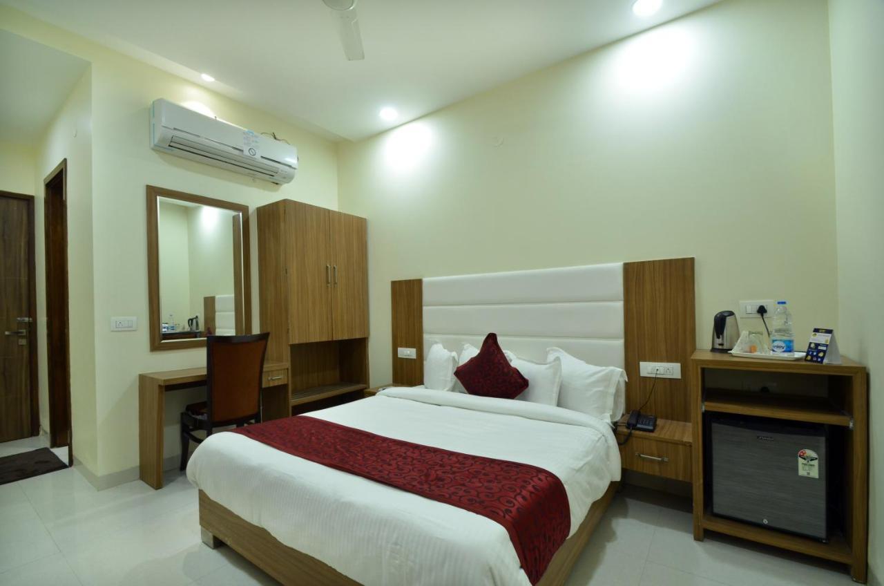 Capital O 8510 Welcome Inn Amritsar Exteriör bild